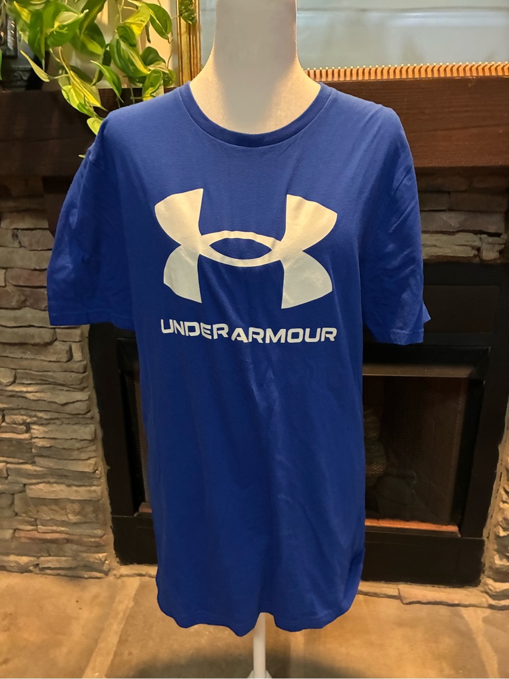 Under Armour Men’s Blue Short Sleeve Logo Tee with White Graphic